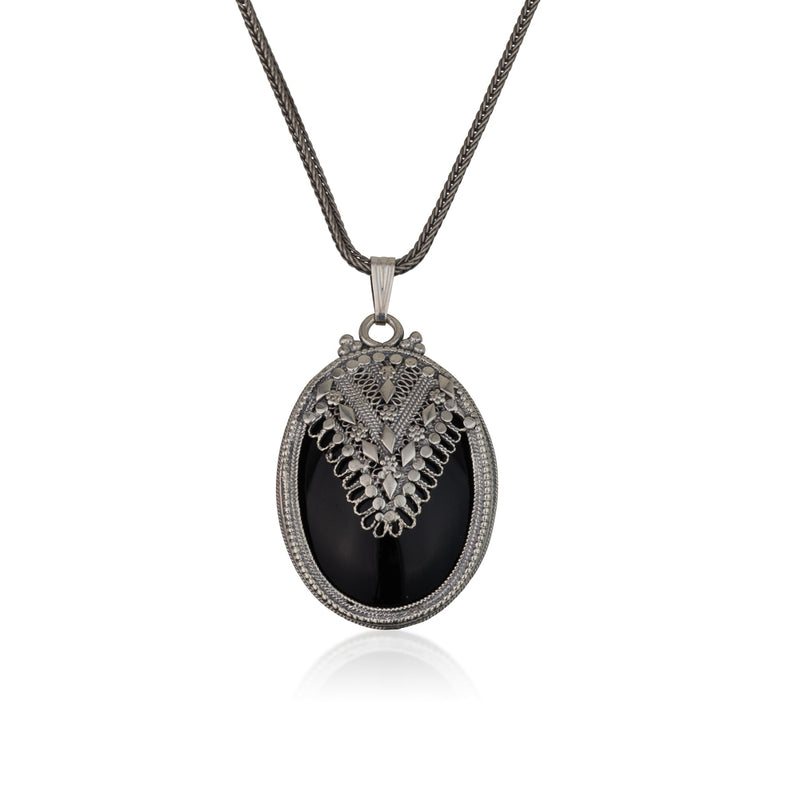 925 silver filigree pendant set with black onyx stone