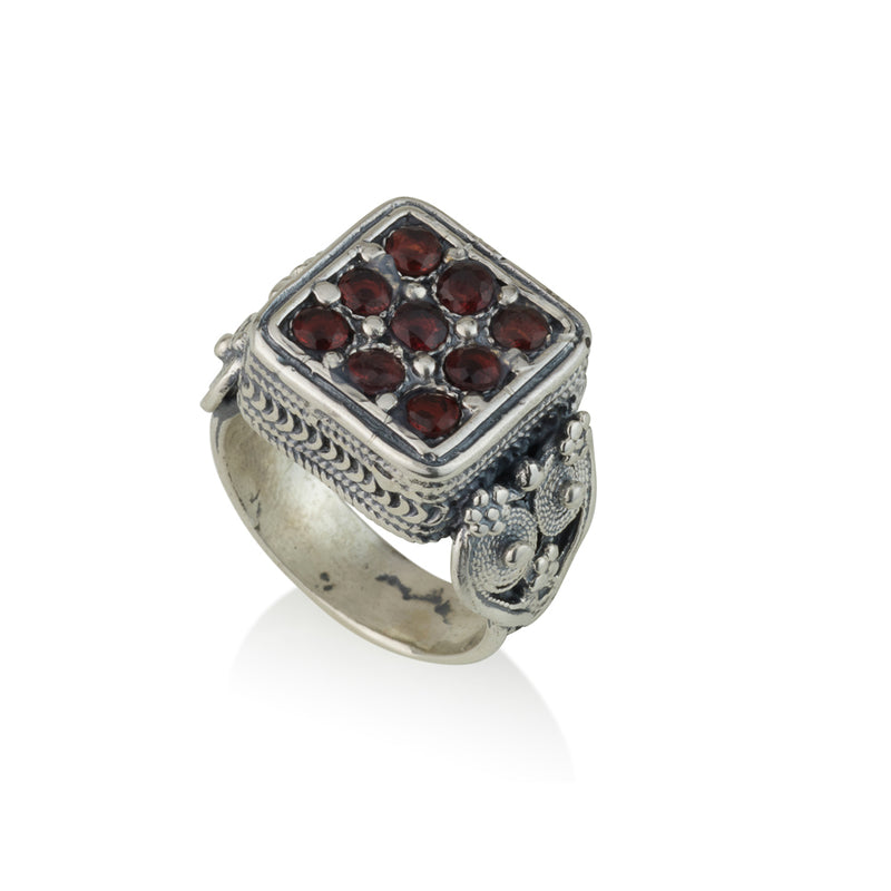 925 silver filigree ring set with garnet stone